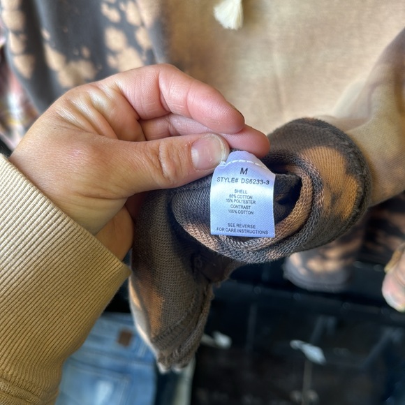 NWT splatter and plaid top - Picture 4 of 6